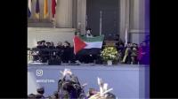 طلبة أمريكيون يبتكرون طرقا لدعم فلسطين بحفلات التخرج رغم القمع (شاهد)‏