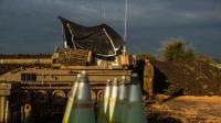 "بلومبيرغ": إسرائيل تجهز قواتها لحرب شاملة مع "حزب الله"