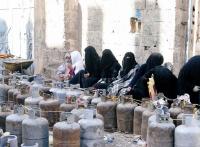 مليشيا الحوثي تفتعل أزمة جديدة لمادة الغاز المنزلي في ذمار وإب