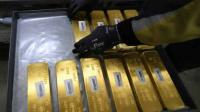 تراجع صادرات الذهب الروسي إلى سويسرا وخبراء يوضحون السبب