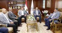 محافظ بني سويف يستقبل وزير الإسكان والمرافق